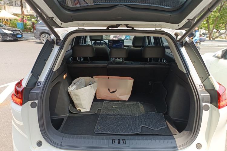 Used AION V 2021 Plus 70 Smart Technology Edition Lithium Iron Phosphate Trunk