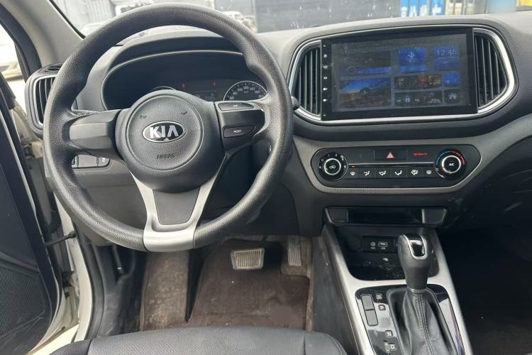 Used Kia KX3 2017 1.6L Automatic Aoya Version Interior 1