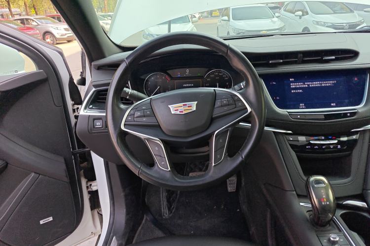 Used Cadillac XT5 2023 2.0T Two-Wheel-Drive Fashion Edition