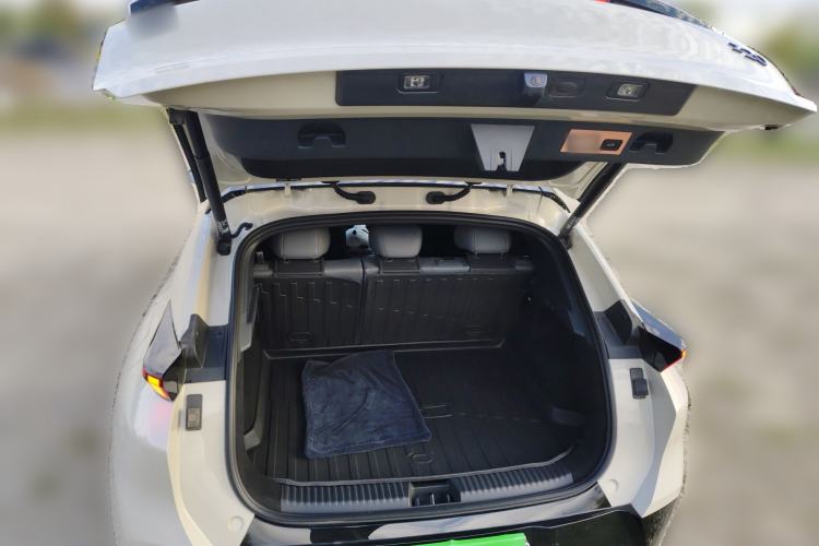 Used Lynk & Co Z20 2025 530 km Range Rear-Wheel Drive Max
