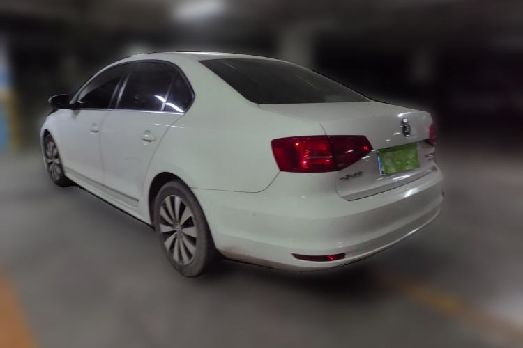 Used Volkswagen Sagitar 2017 180TSI Automatic Luxury Edition
