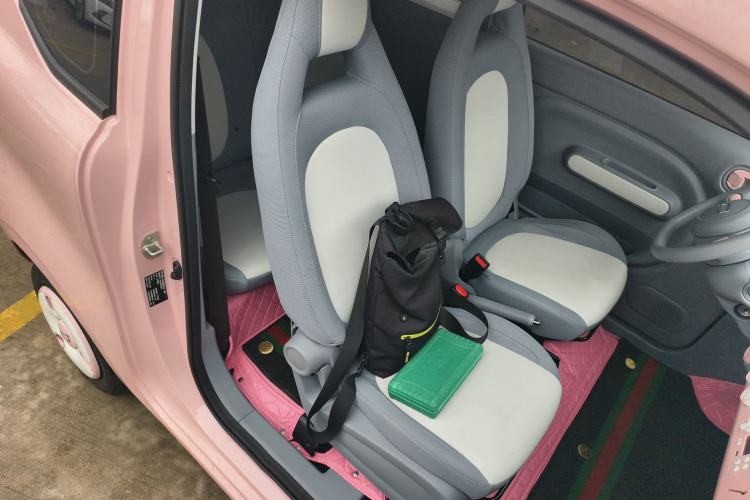 Used Bestune Pony 2025 222km Range Agile Horse Right Front Seat