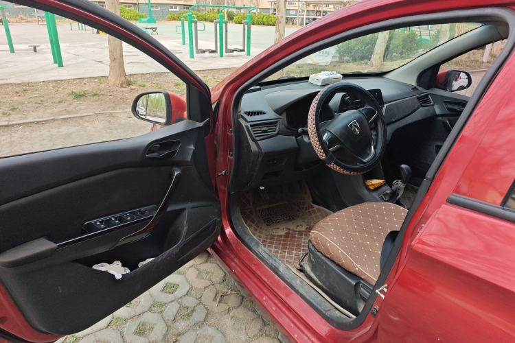 Used Baojun 310 2016 1.2L manual Comfort trim level