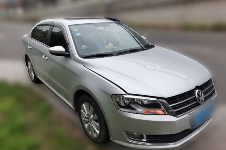 Used Volkswagen Lavida 2013 Restyled Classic 1.6L Automatic Comfort Edition Front Right 45 Deg