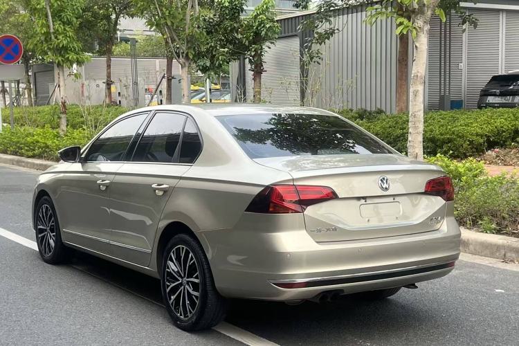 Used Volkswagen Bora 2016 230TSI DSG Luxury Version