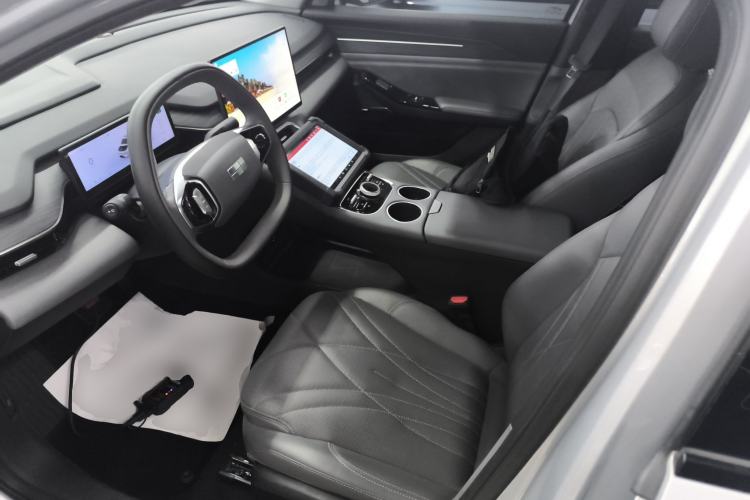 Used Geely Galaxy L6 2025 EM-i 140km Starship Edition