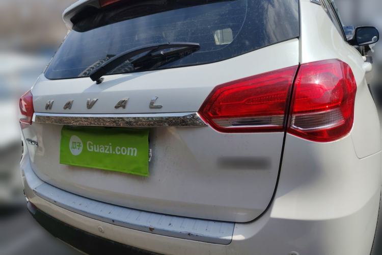 Used Haval H2 2018 Chuanxiang Edition Blue Badge 1.5T Dual-Clutch Two-Wheel Drive Fashionable Model
