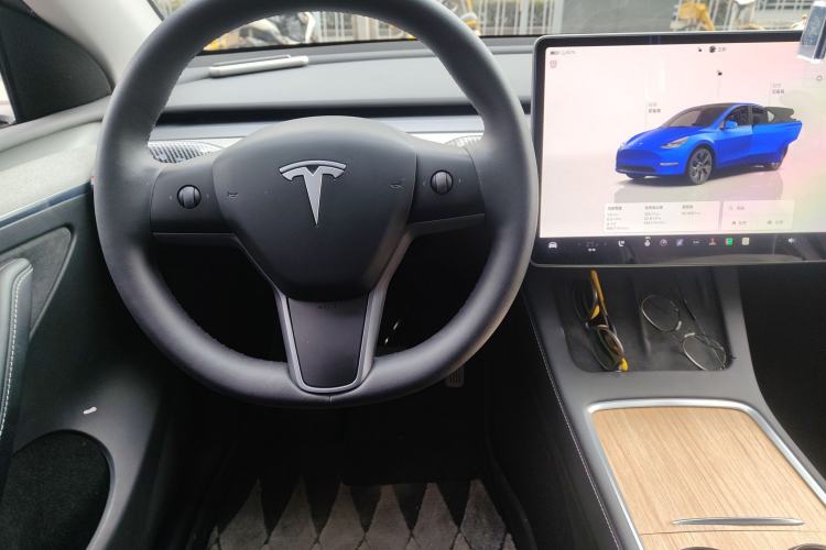 Used Tesla Model Y 2024 Rear-Wheel-Drive Version
