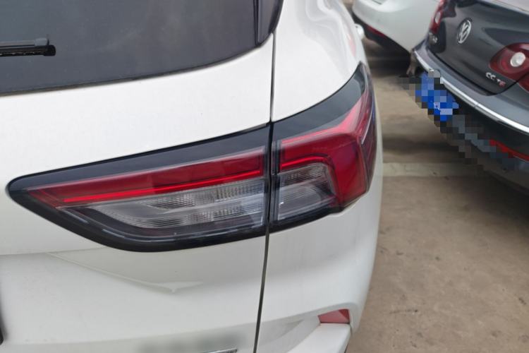 Used Ford Escape 2020 EcoBoost 245 Four-Wheel Drive Titanium Edition Right Rear Taillight