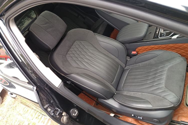 Used Hongqi HS5 2022 2.0T Smart Connect Flagship All-Wheel-Drive Version
