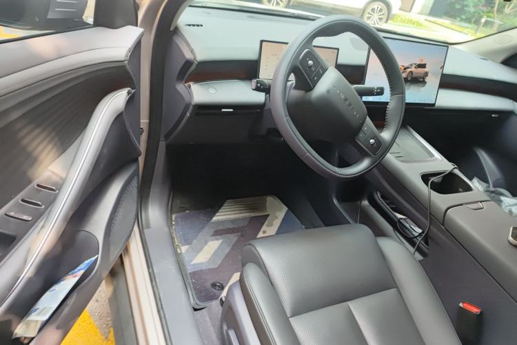 Used Nissan N6 2026 Model 180 Max Driver Seat