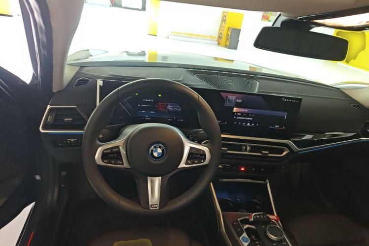 Used BMW i3 2024 eDrive 40 L Midnight Edition
