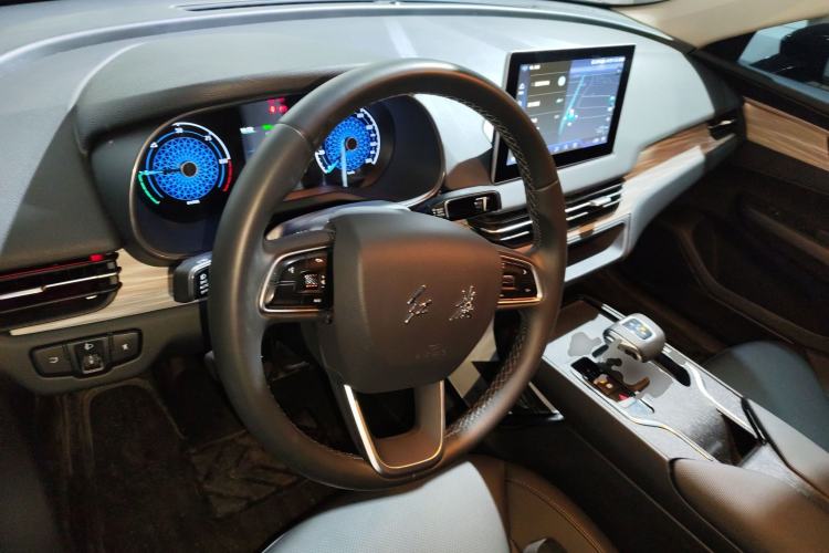 Used Hongqi E-QM5 2023 620km PLUS