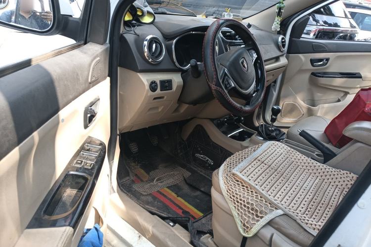 Used Jinbei 750 2015 1.5L Flagship Model
