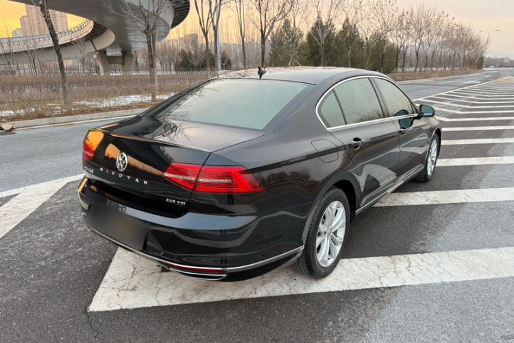 Used Volkswagen Magotan 2019 330TSI DSG Luxury Version China VI Standard
