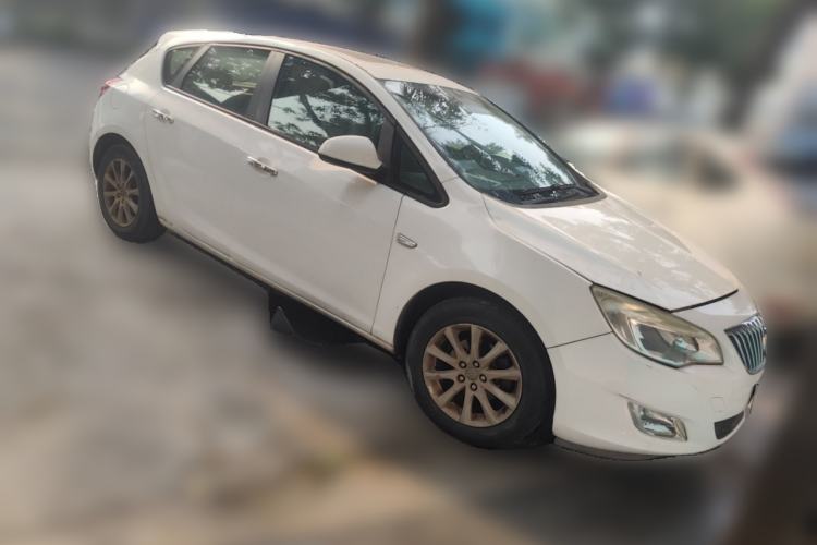 Used Buick GT 2012 XT 1.6L Manual Entry-Level Model
