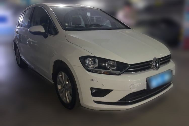 Used Volkswagen Golf Sportsvan 2016 230TSI Automatic Trend Edition Front Right 45 Deg