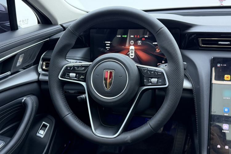 Used Hongqi H5 2024 2.0T Automatic Smart Connect Flagship Edition Steering Wheel