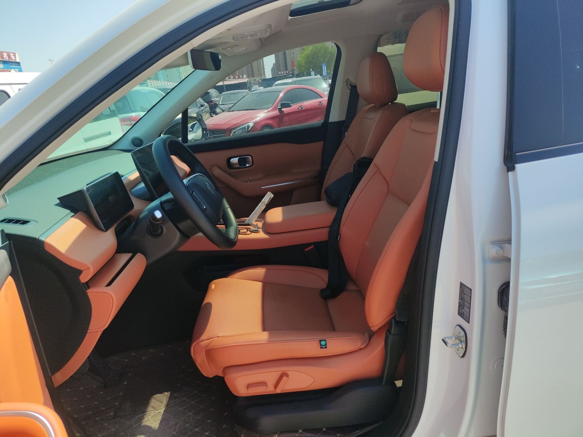 Переднее сиденье в автомобиле