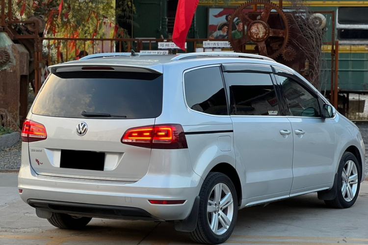 Used Volkswagen Sharan 2018 Revised Version 380TSI Comfort Edition 7-Seater

