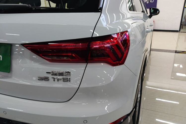 Used Audi Q3 2023 35 TFSI Fashion Elegant Version (1.5T)
