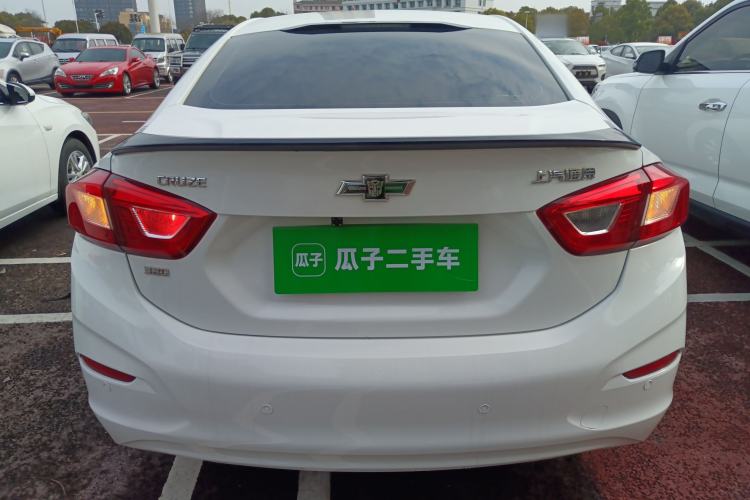 Used Chevrolet Cruze 2018 Revised Version 320 Automatic Pioneer Edition Rear