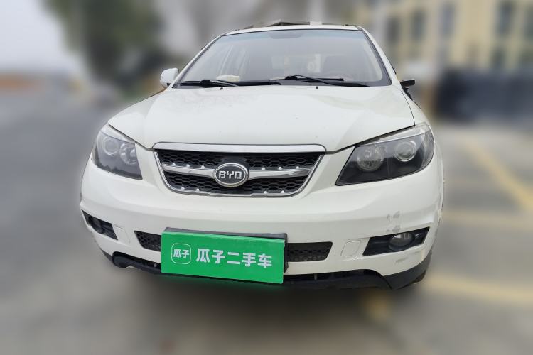Used BYD S6 2014 2.0L Manual Luxury 5-Seater