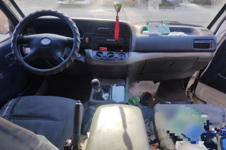 Used Jinbei Hiace 2011 2.0L 5th Generation Power King Classic 4G20D4B
