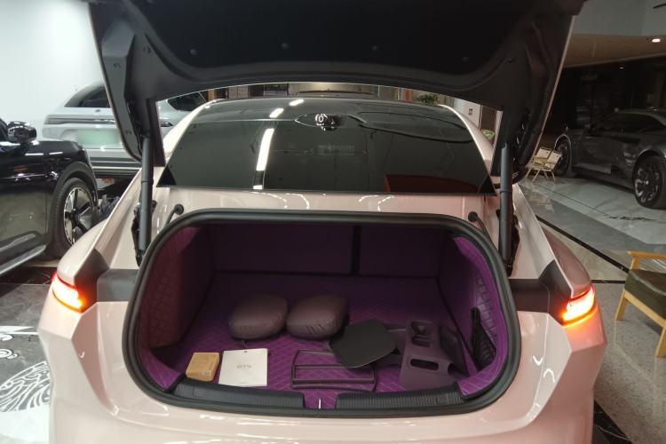 Used Nio ET5 2024 75 kWh