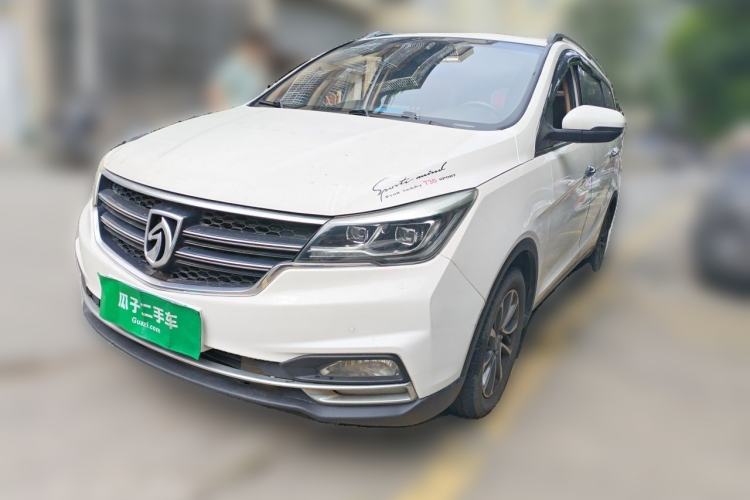 Used Baojun 730 2017 1.8L iAMT Luxury Version 7-Seater