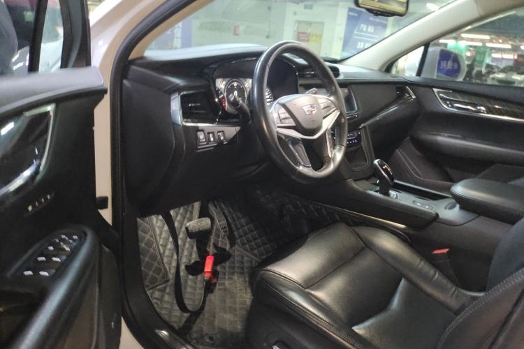 Used Cadillac XT5 2018 25T Luxury Model