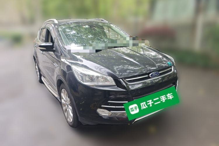 Used Ford Kuga 2013 1.6L GTDi Two-Wheel-Drive Trend Model Front Right 45 Deg