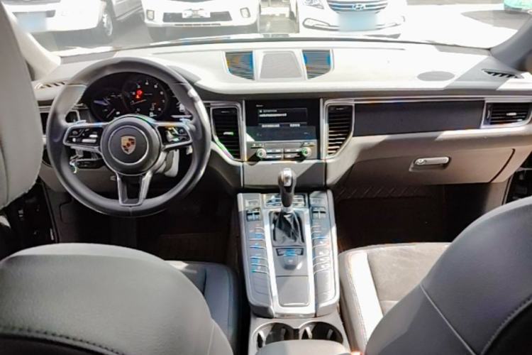 Used Porsche Macan 2017 Macan 2.0T
