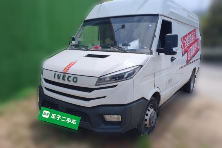 Used Iveco Daily 2025 2.5T V37 Van Transporter Green Lane Enhanced Version Mid-Chassis Mid-Roof Dual Tires
