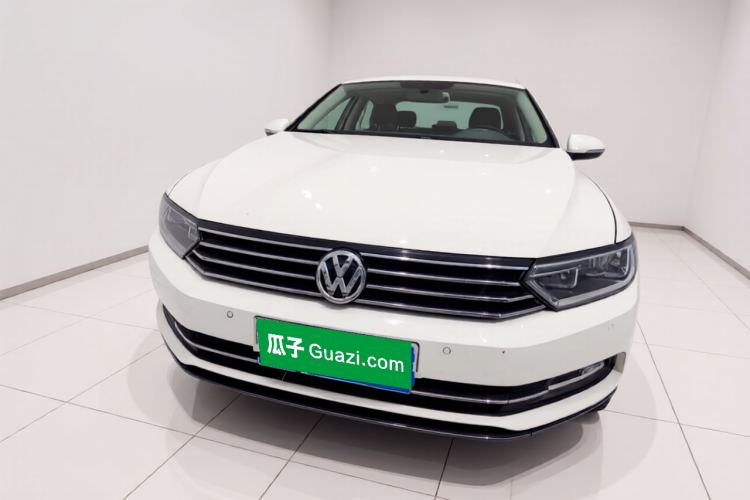 Used Volkswagen Magotan 2018 330TSI DSG Advanced Model
