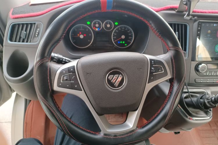 Used Foton Toano 2023 Joy Elephant Multi-Function 2.0T Manual Long-Wheelbase Mid-Roof Model with Single Rear Tire Available in 5/6/7/9-Seater Configurations