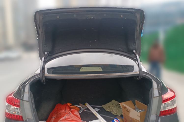 Used Nissan Sylphy 2012 1.6XE CVT Comfort Edition Trunk