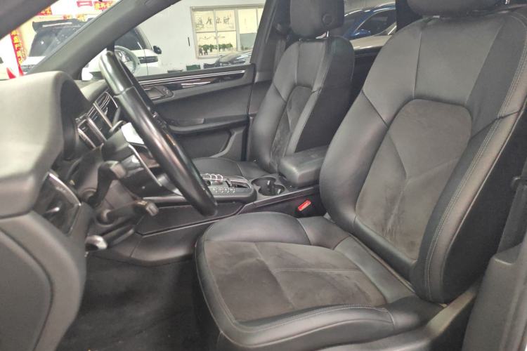 Used Porsche Macan 2017 Macan S 3.0T Left Front Seat