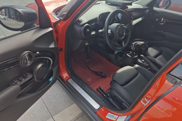 Used MINI 2021 1.5T COOPER Classic Edition Five-Door Version
