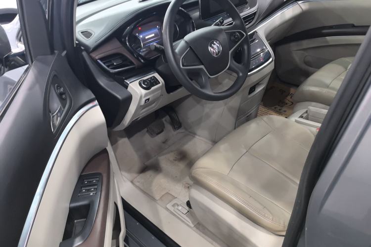 Used Buick GL8 2022 Land Cruiser Executive Class 652T Comfort Model
