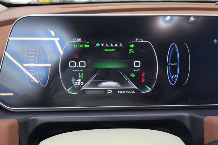 Used ORA Good Cat 2023 401 km Standard Range Premium Version Lithium Iron Phosphate Instrument Cluster