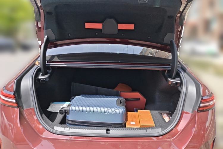 Used BMW 5 Series 2024 530Li Luxury Edition M Sport Package Trunk