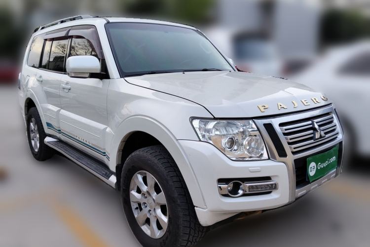 Used Mitsubishi Pajero 2018 3.0L Automatic Comfort Edition
