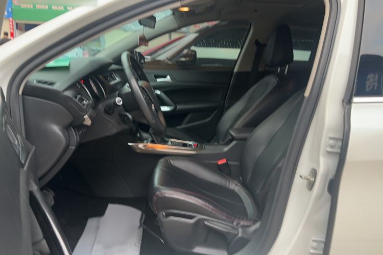 Used Peugeot 408 2018 Revised 350THP Automatic Luxury Edition Interior 1