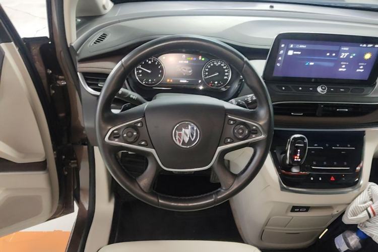 Used Buick GL8 2021 Land Cruiser Executive Class 652T Luxury Model
