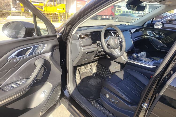 Used Hongqi HS7 PHEV 2024 2.0T PHEV Four-Wheel Drive Flagship Edition 6 Seats Driver Seat