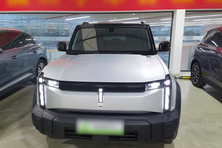 Used iCAR 03 2024 401km Range Two-Wheel Drive Standard Yuechao Version Exterior 1