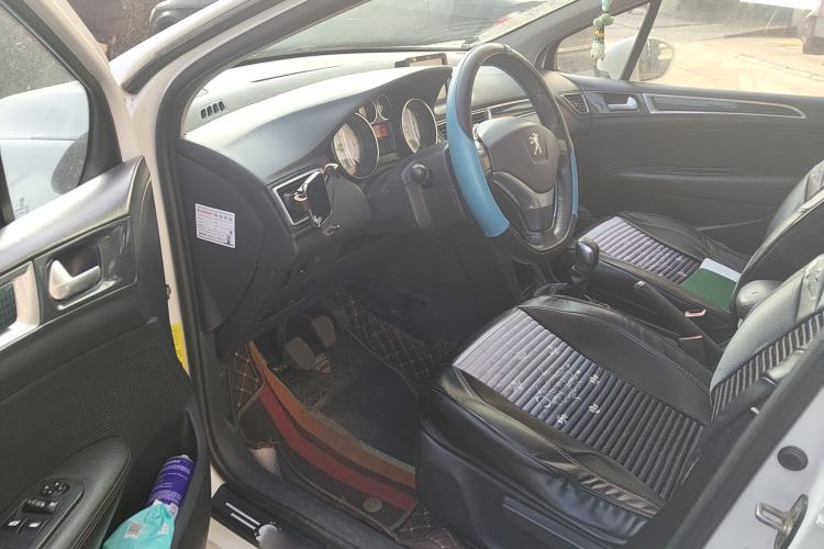 Used Peugeot 308 2013 1.6L Manual Fashion Model