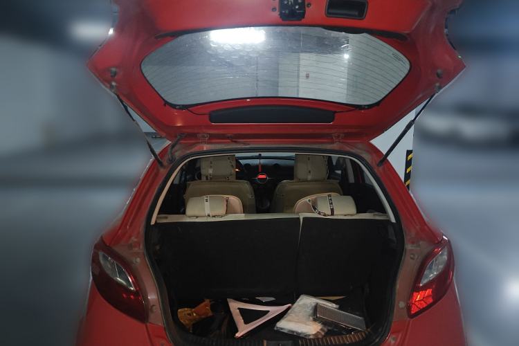 Used Mazda 2 2012 Hatchback Xuan Dong 1.3L Automatic Standard Edition