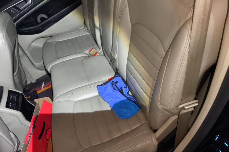 Used Ford Edge 2016 EcoBoost 245 Two-Wheel-Drive Titanium 5-Seater
